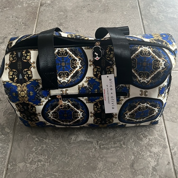Alice + Olivia Duffle Bag, Regal Romance with Pockets, Sac de Sports New w/Tag - Picture 8 of 11
